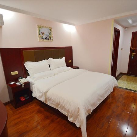 Greentree Inn Anhui Hefei Huizhou Avenue Dazhonglou Express Hotel Kültér fotó